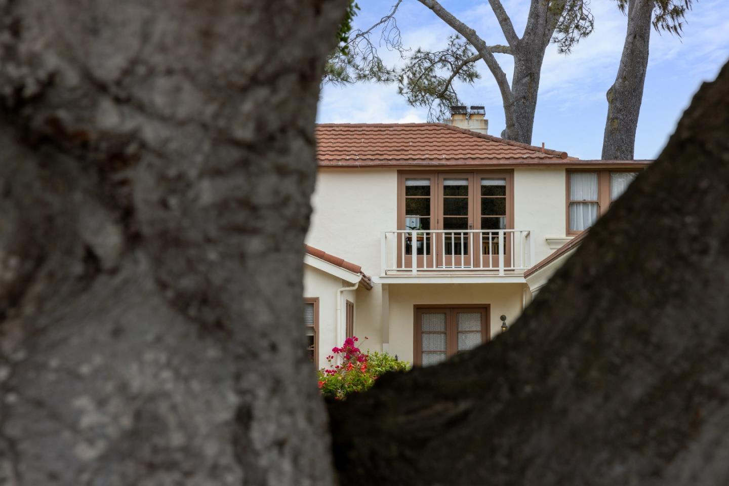 Detail Gallery Image 51 of 67 For 944 Bayview Ave, Pacific Grove,  CA 93950 - 3 Beds | 2 Baths