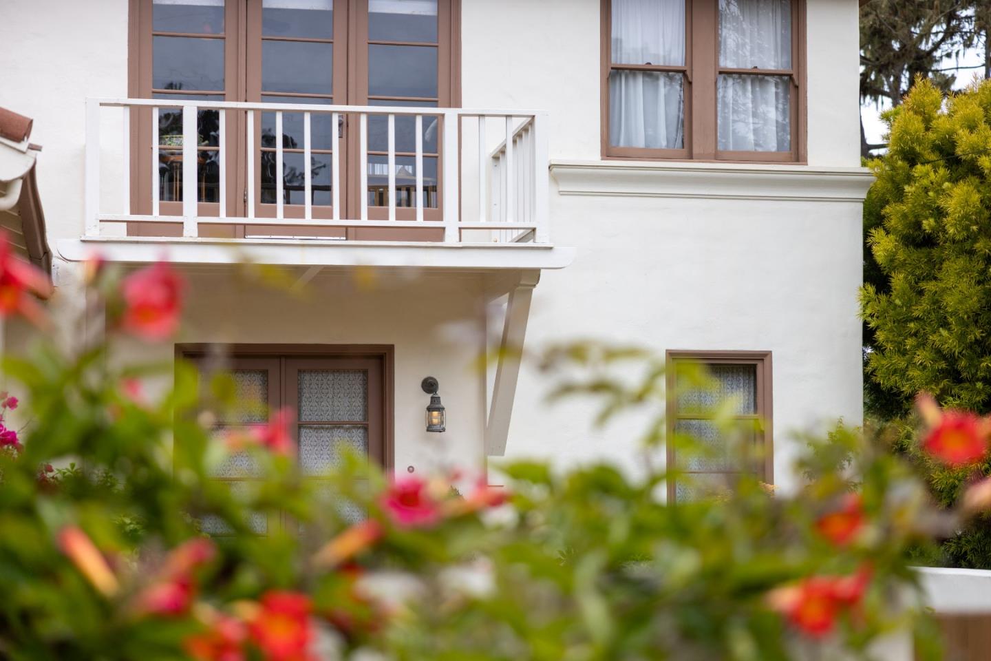 Detail Gallery Image 58 of 67 For 944 Bayview Ave, Pacific Grove,  CA 93950 - 3 Beds | 2 Baths