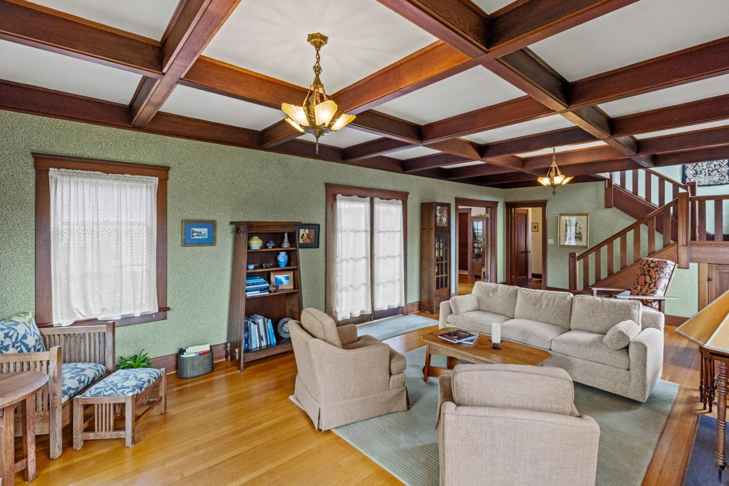 Detail Gallery Image 9 of 67 For 944 Bayview Ave, Pacific Grove,  CA 93950 - 3 Beds | 2 Baths