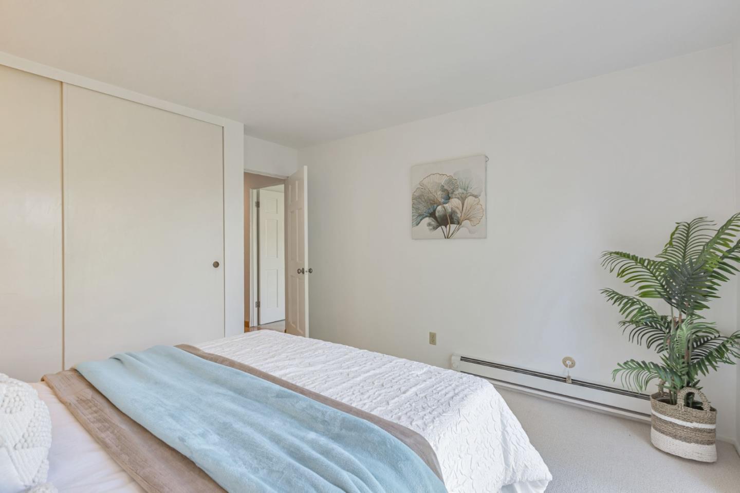 Detail Gallery Image 17 of 35 For 1031 Crestview Dr #316,  Mountain View,  CA 94040 - 2 Beds | 2 Baths