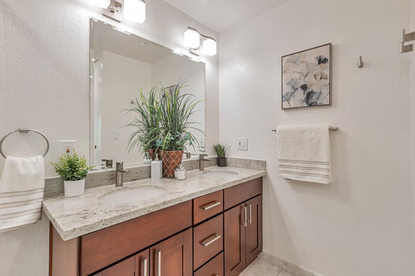 Detail Gallery Image 24 of 35 For 1031 Crestview Dr #316,  Mountain View,  CA 94040 - 2 Beds | 2 Baths
