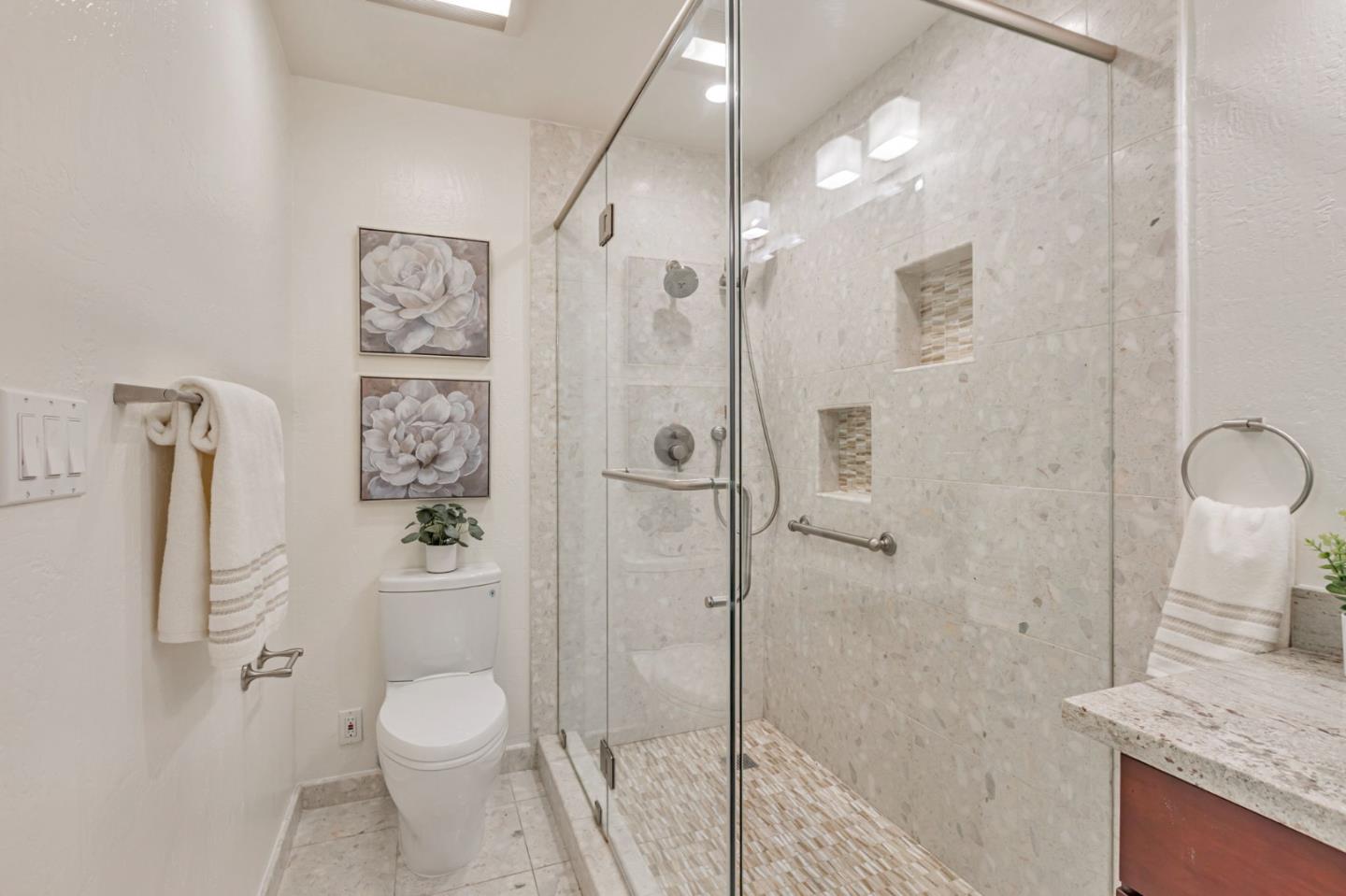 Detail Gallery Image 25 of 35 For 1031 Crestview Dr #316,  Mountain View,  CA 94040 - 2 Beds | 2 Baths