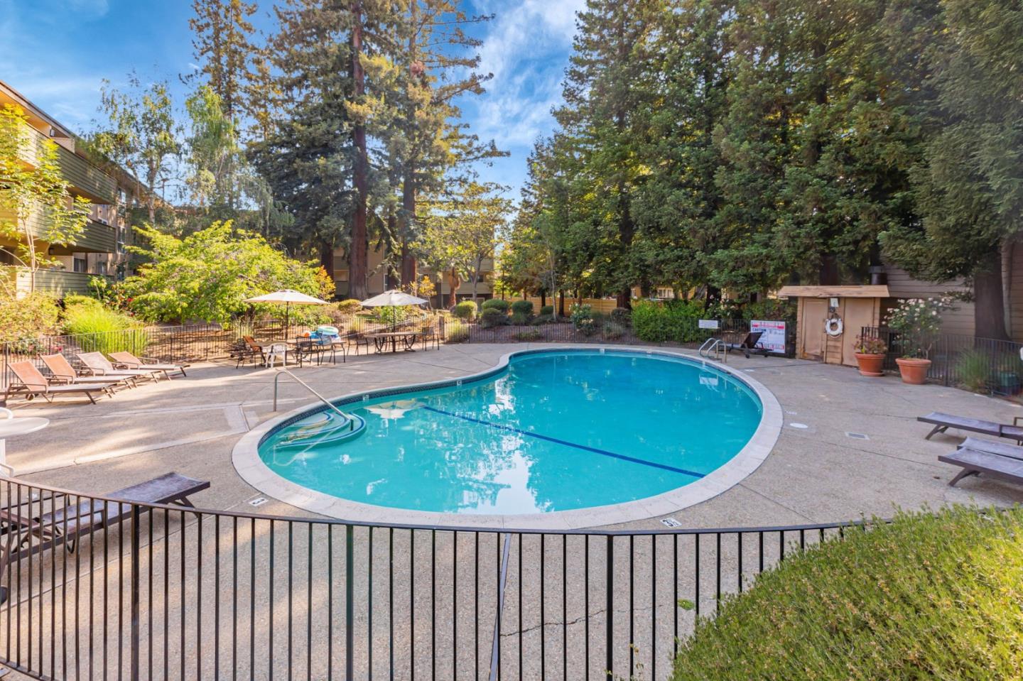 Detail Gallery Image 35 of 35 For 1031 Crestview Dr #316,  Mountain View,  CA 94040 - 2 Beds | 2 Baths