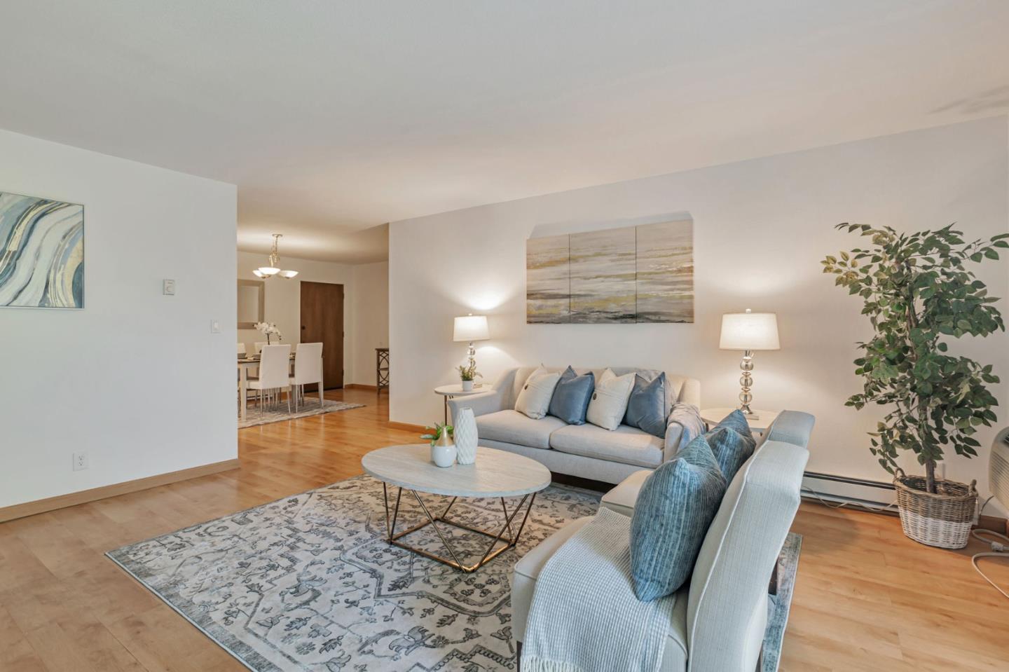 Detail Gallery Image 6 of 35 For 1031 Crestview Dr #316,  Mountain View,  CA 94040 - 2 Beds | 2 Baths