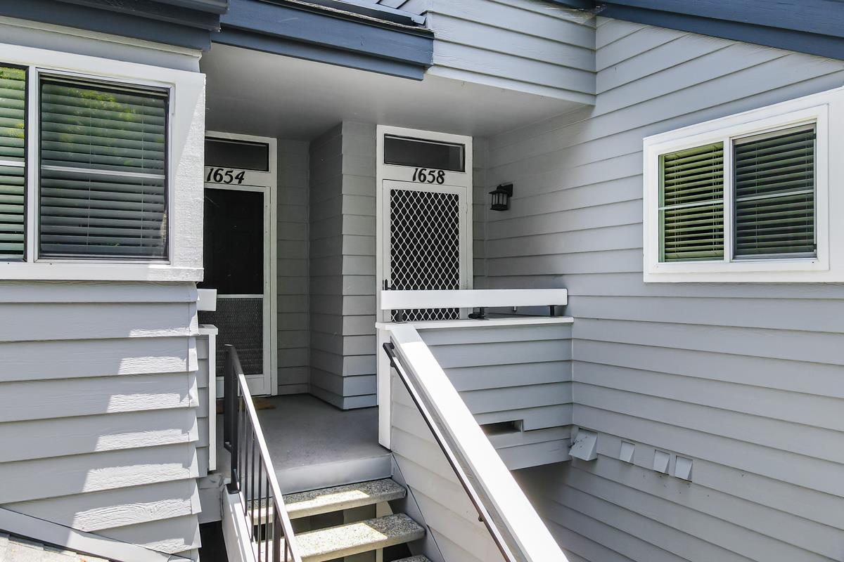 Detail Gallery Image 33 of 33 For 1658 Parkview Green Cir, San Jose,  CA 95131 - 2 Beds | 2 Baths