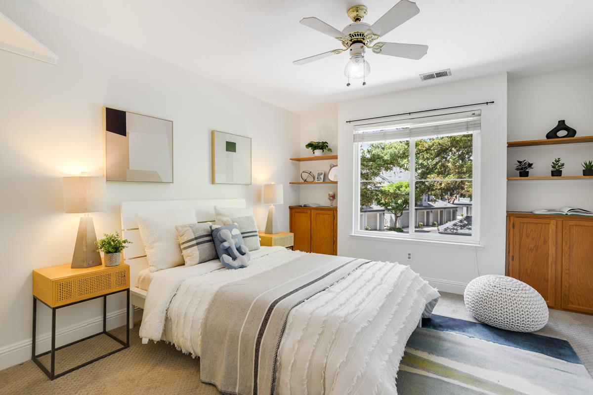 Detail Gallery Image 9 of 33 For 1658 Parkview Green Cir, San Jose,  CA 95131 - 2 Beds | 2 Baths