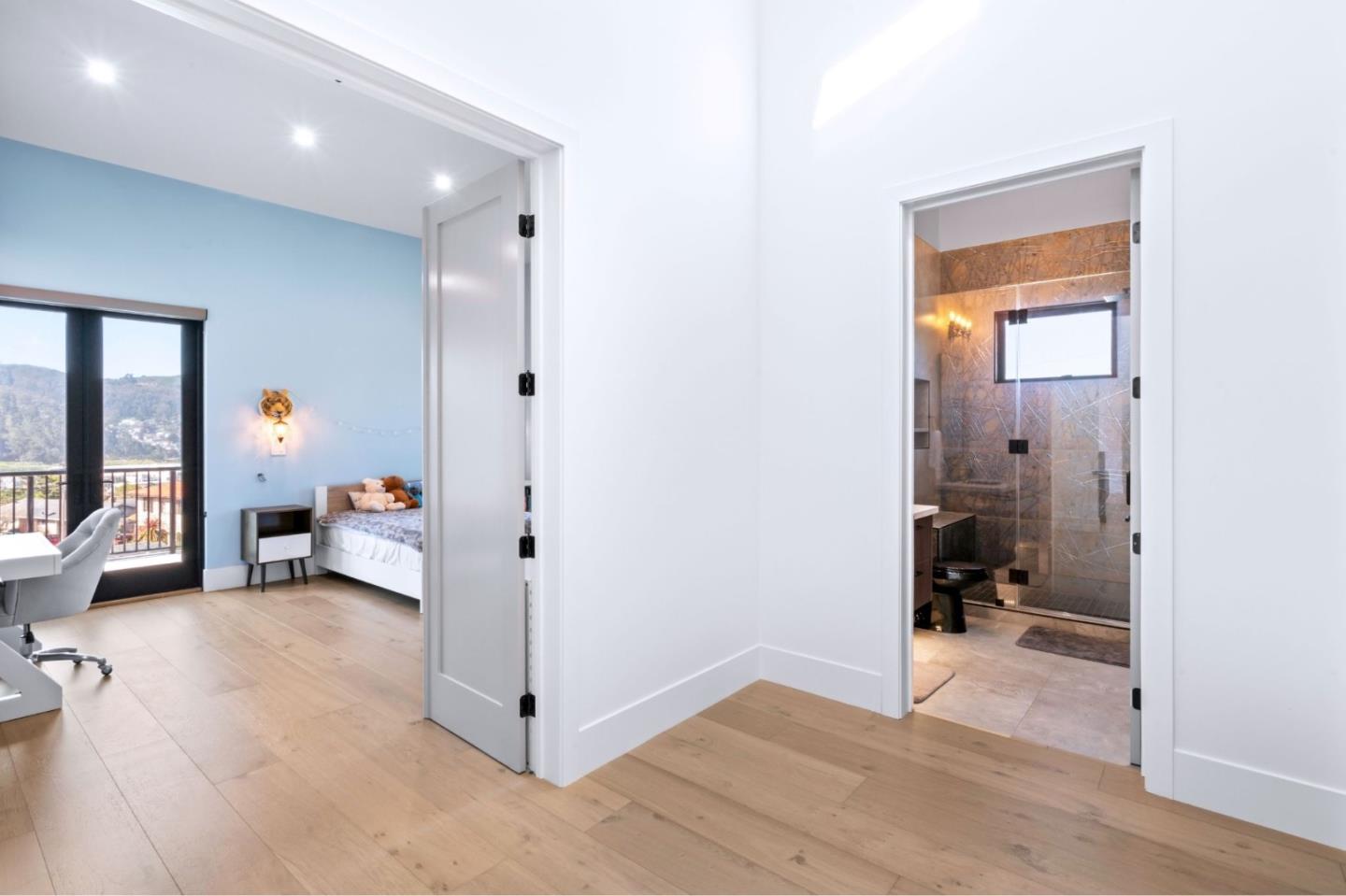 Detail Gallery Image 23 of 54 For 1016 Escalero Ave, Pacifica,  CA 94044 - 4 Beds | 5 Baths