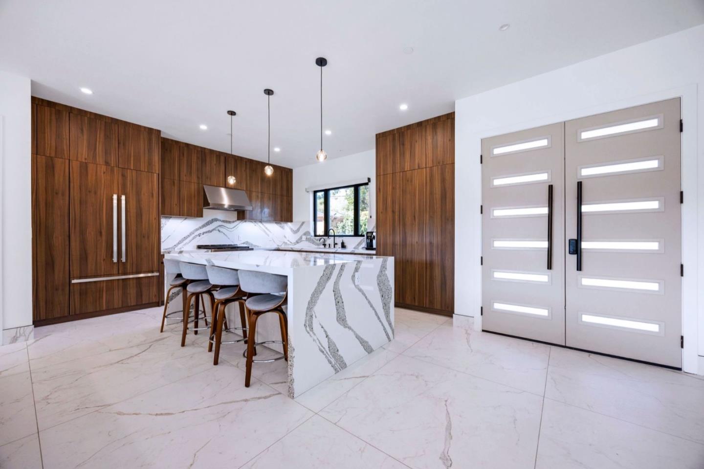 Detail Gallery Image 6 of 54 For 1016 Escalero Ave, Pacifica,  CA 94044 - 4 Beds | 5 Baths
