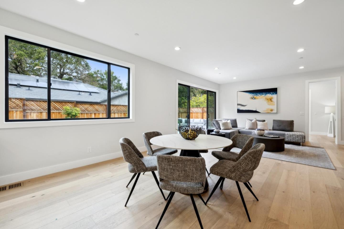Detail Gallery Image 14 of 54 For 1074 Riverside Dr, Los Altos,  CA 94024 - 5 Beds | 4/1 Baths