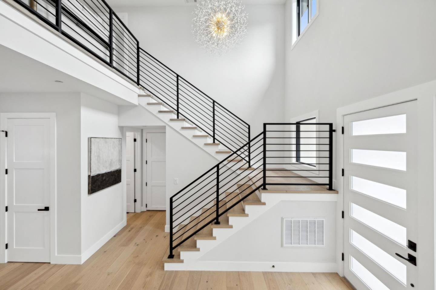 Detail Gallery Image 21 of 54 For 1074 Riverside Dr, Los Altos,  CA 94024 - 5 Beds | 4/1 Baths