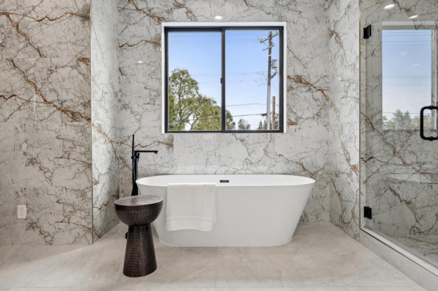 Detail Gallery Image 28 of 54 For 1074 Riverside Dr, Los Altos,  CA 94024 - 5 Beds | 4/1 Baths