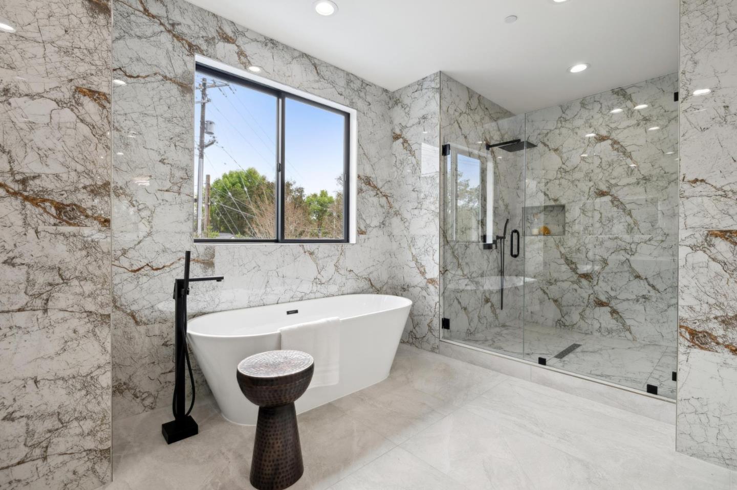 Detail Gallery Image 31 of 54 For 1074 Riverside Dr, Los Altos,  CA 94024 - 5 Beds | 4/1 Baths