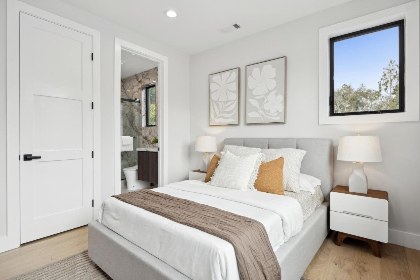 Detail Gallery Image 36 of 54 For 1074 Riverside Dr, Los Altos,  CA 94024 - 5 Beds | 4/1 Baths