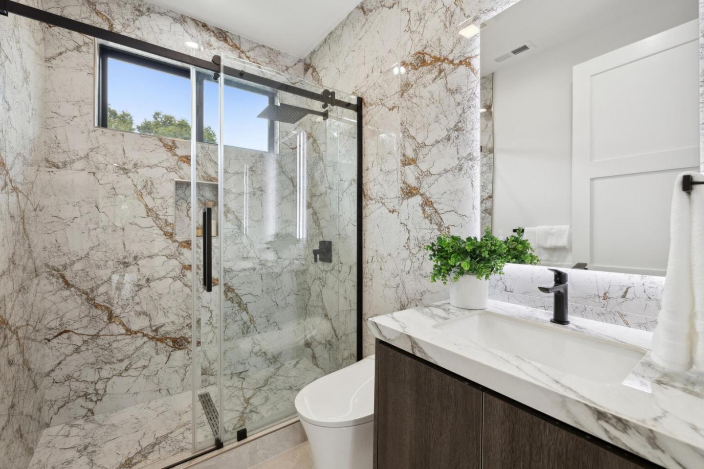 Detail Gallery Image 40 of 54 For 1074 Riverside Dr, Los Altos,  CA 94024 - 5 Beds | 4/1 Baths