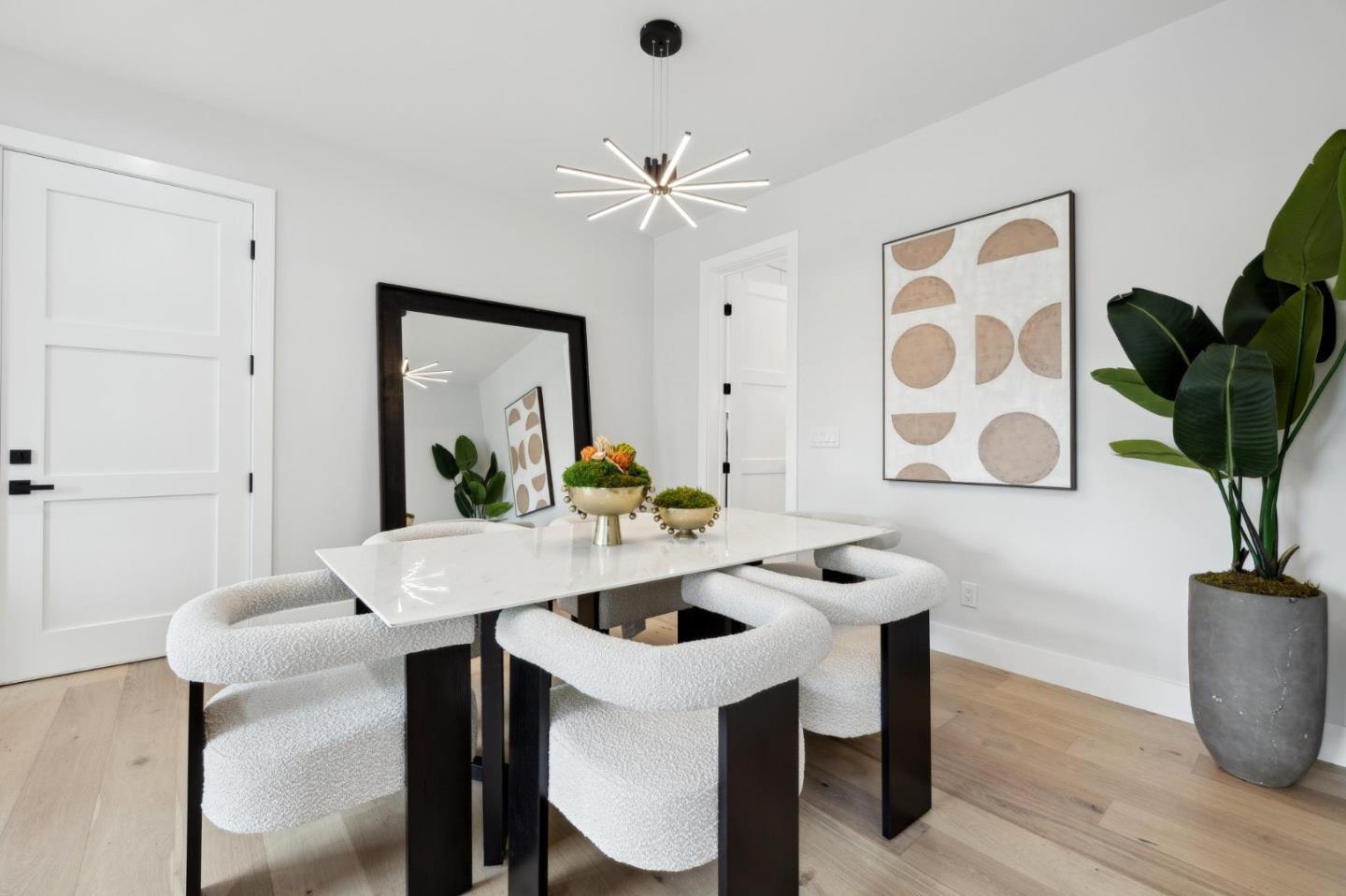 Detail Gallery Image 7 of 54 For 1074 Riverside Dr, Los Altos,  CA 94024 - 5 Beds | 4/1 Baths