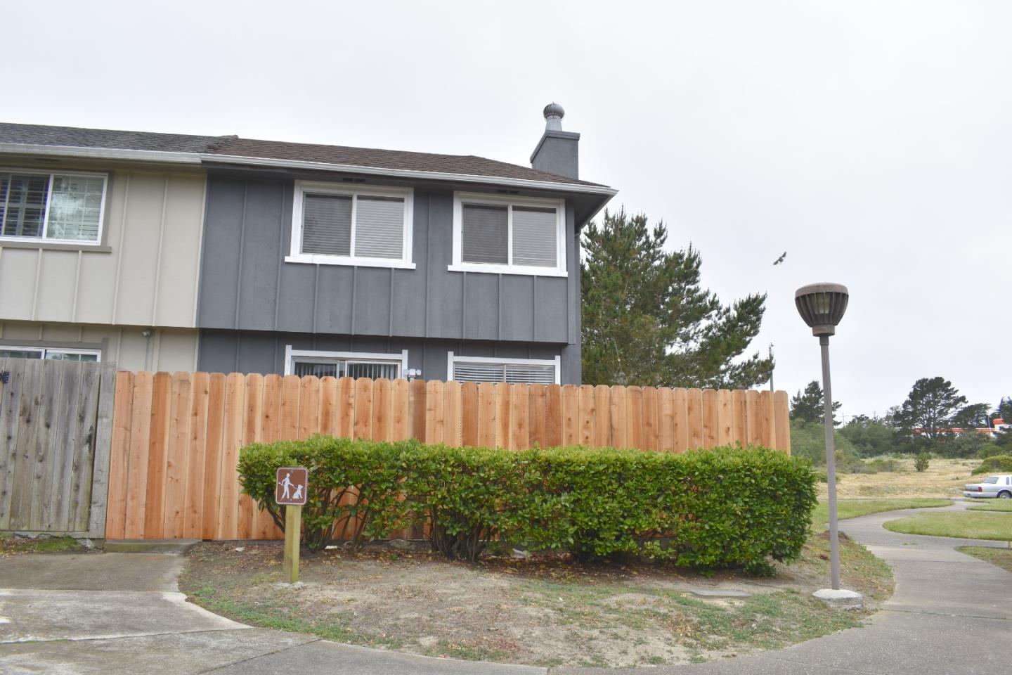 Detail Gallery Image 8 of 35 For 3836 Carter Dr, South San Francisco,  CA 94080 - 4 Beds | 2/1 Baths
