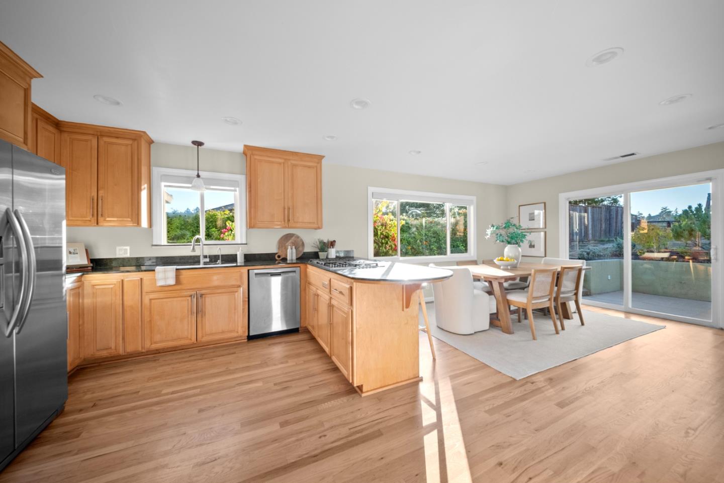 Detail Gallery Image 6 of 53 For 205 Siesta Dr, Aptos,  CA 95003 - 3 Beds | 2 Baths