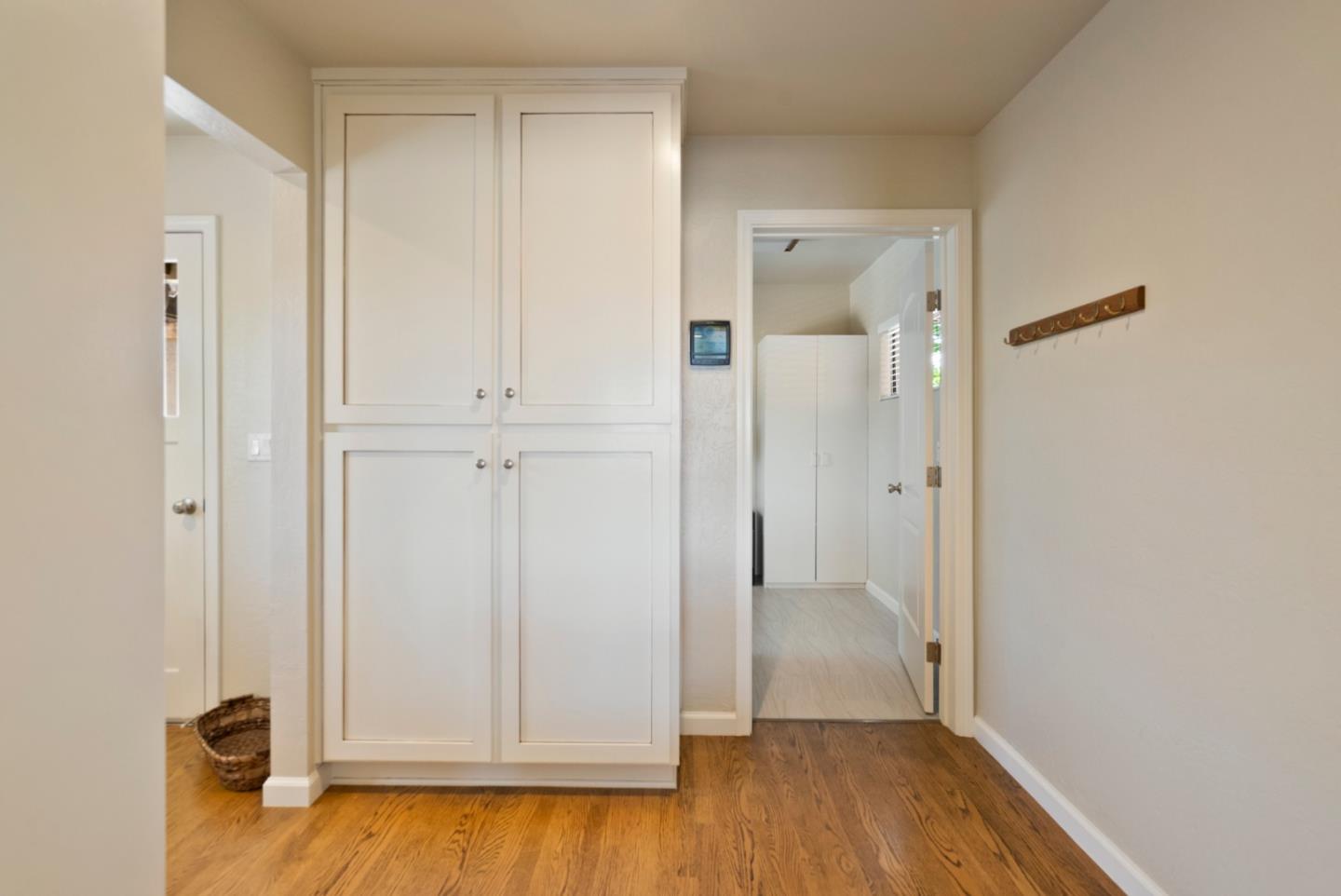 Detail Gallery Image 19 of 81 For 38 Barbras Ct, Hollister,  CA 95023 - 3 Beds | 2/1 Baths