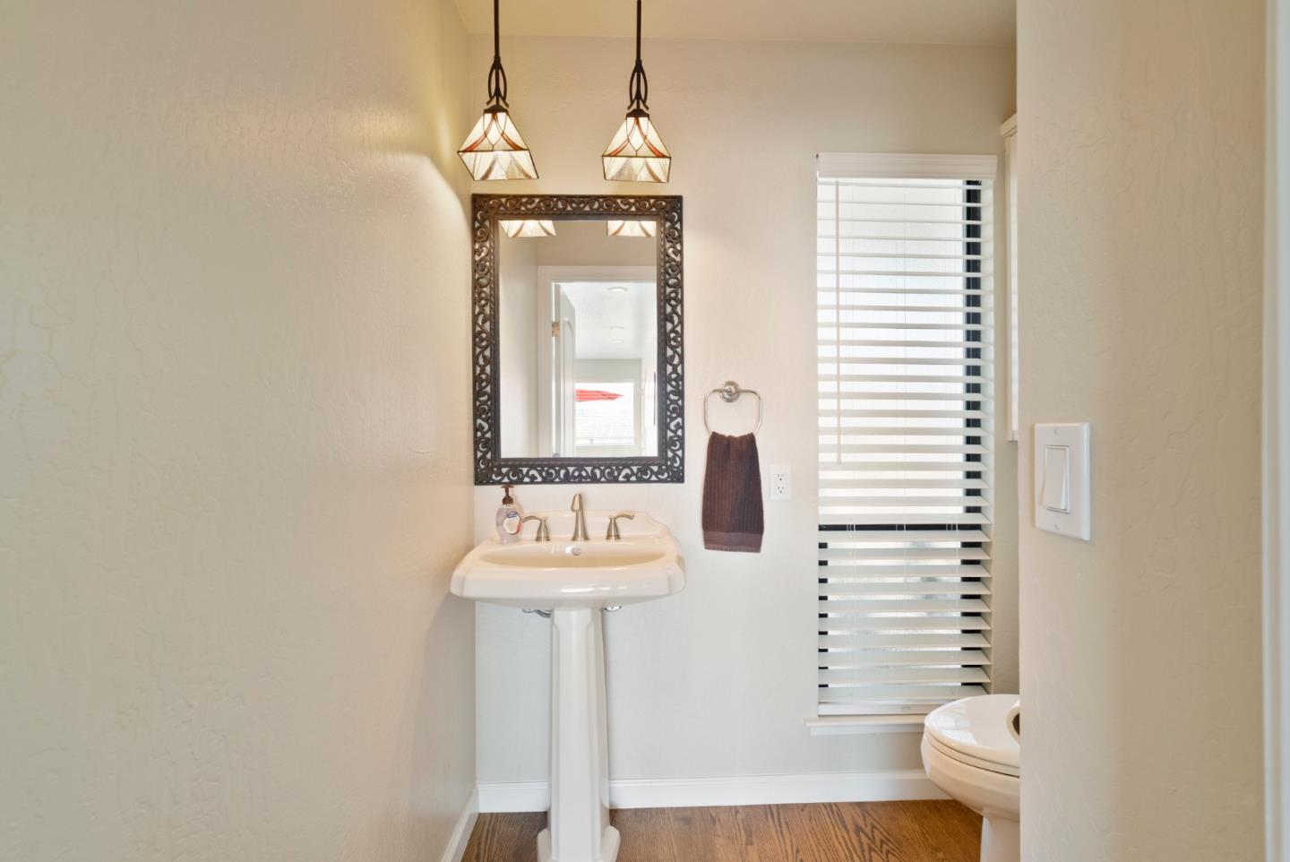 Detail Gallery Image 23 of 81 For 38 Barbras Ct, Hollister,  CA 95023 - 3 Beds | 2/1 Baths