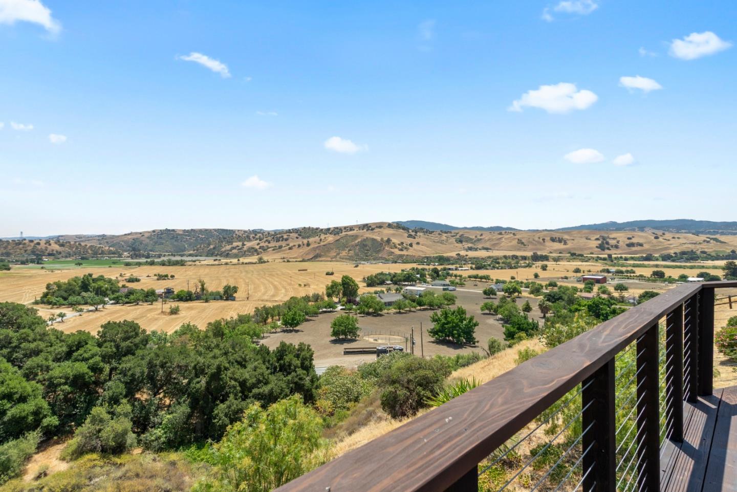 Detail Gallery Image 48 of 81 For 38 Barbras Ct, Hollister,  CA 95023 - 3 Beds | 2/1 Baths