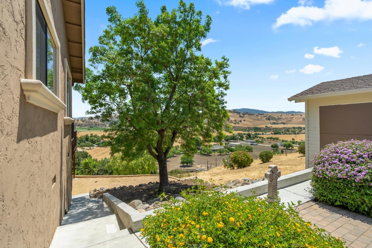 Detail Gallery Image 68 of 81 For 38 Barbras Ct, Hollister,  CA 95023 - 3 Beds | 2/1 Baths