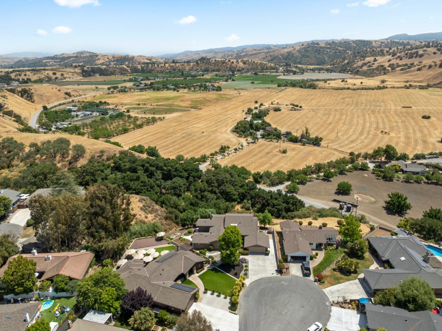 Detail Gallery Image 77 of 81 For 38 Barbras Ct, Hollister,  CA 95023 - 3 Beds | 2/1 Baths
