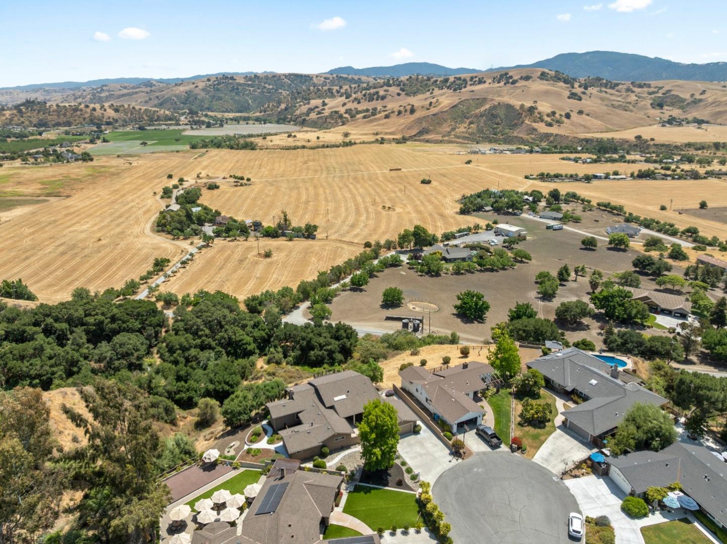 Detail Gallery Image 79 of 81 For 38 Barbras Ct, Hollister,  CA 95023 - 3 Beds | 2/1 Baths