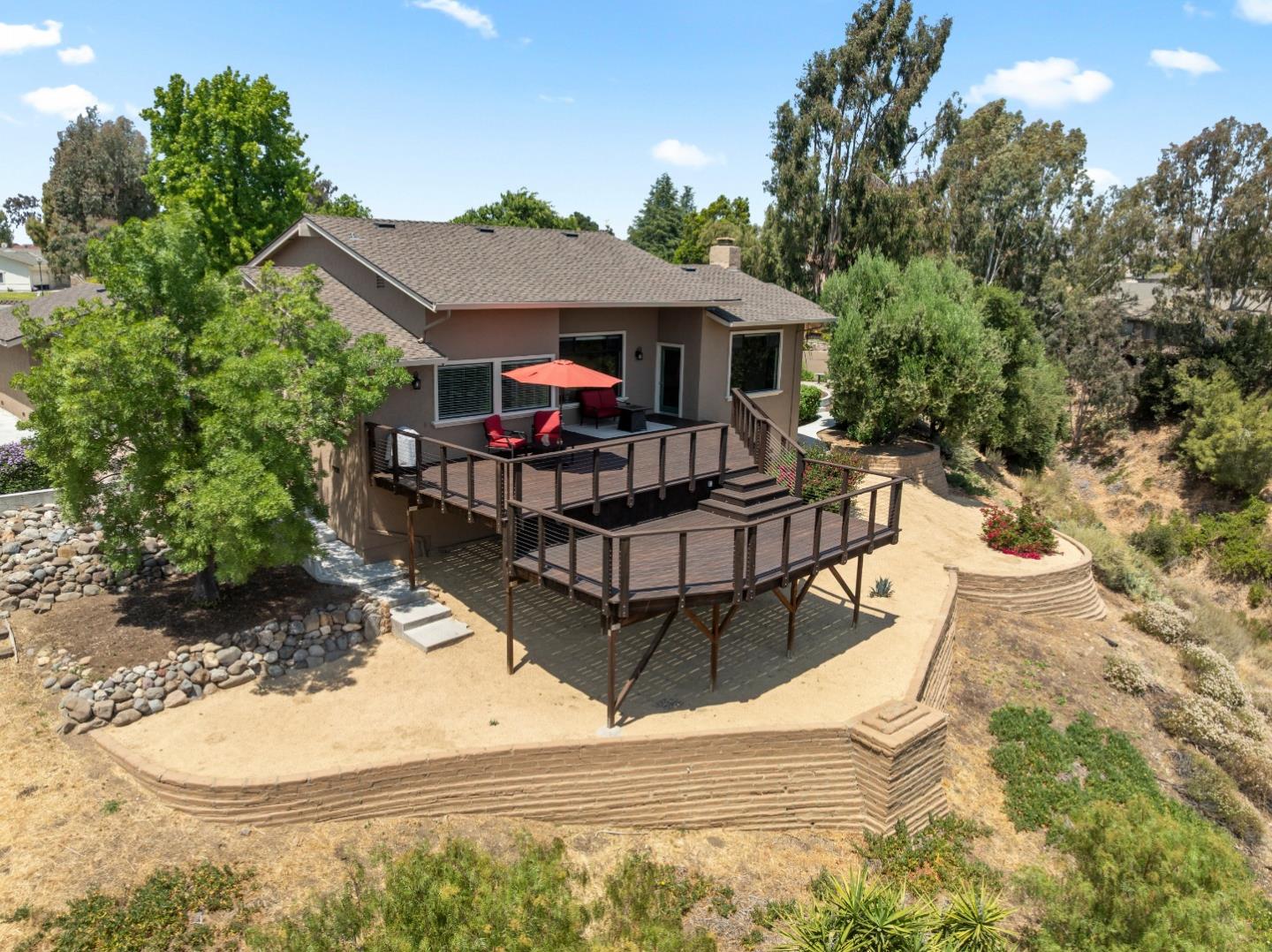 Detail Gallery Image 8 of 81 For 38 Barbras Ct, Hollister,  CA 95023 - 3 Beds | 2/1 Baths