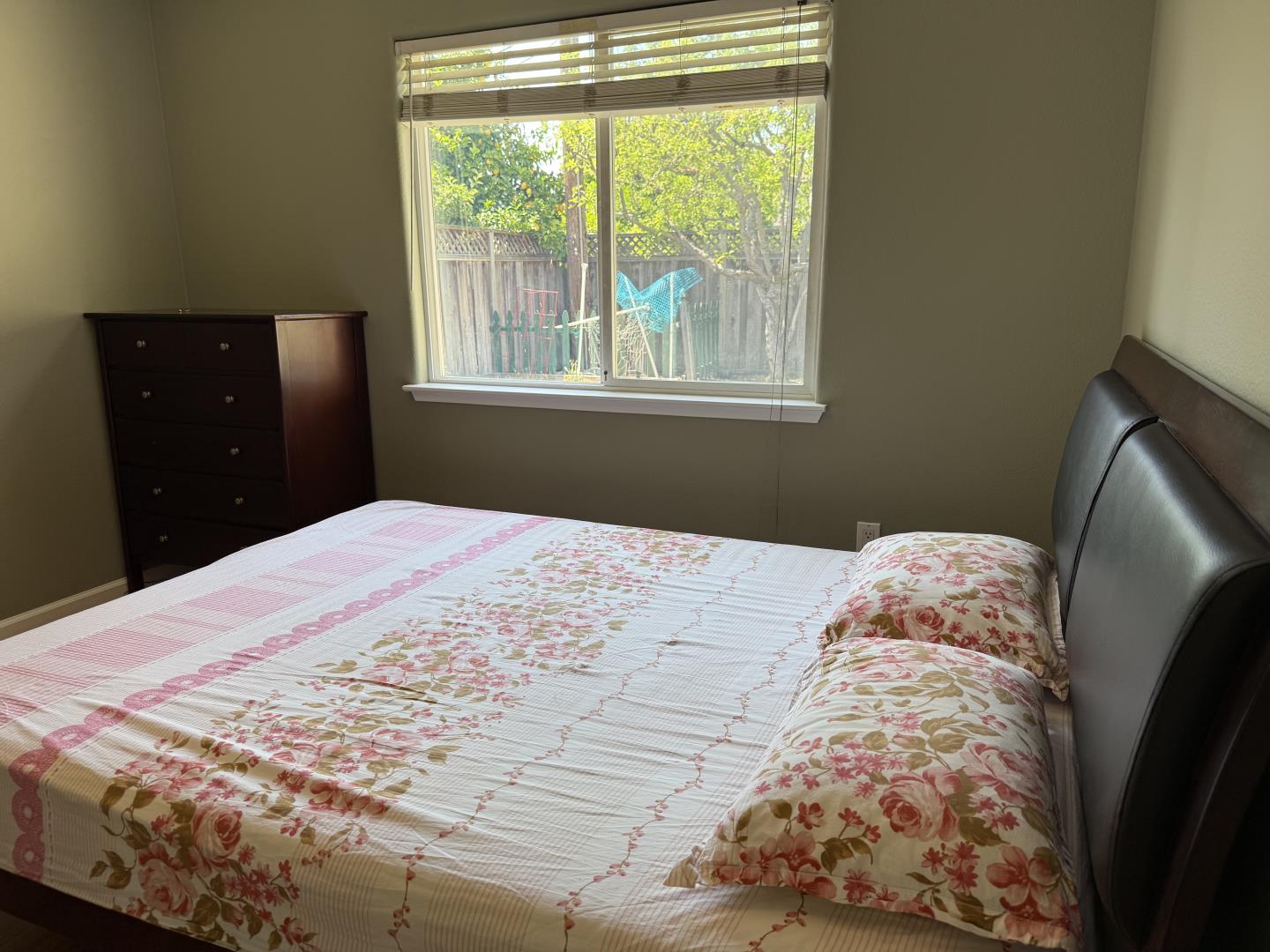 Detail Gallery Image 7 of 11 For 3451 Flora Vista Ave, Santa Clara,  CA 95051 - 3 Beds | 2 Baths