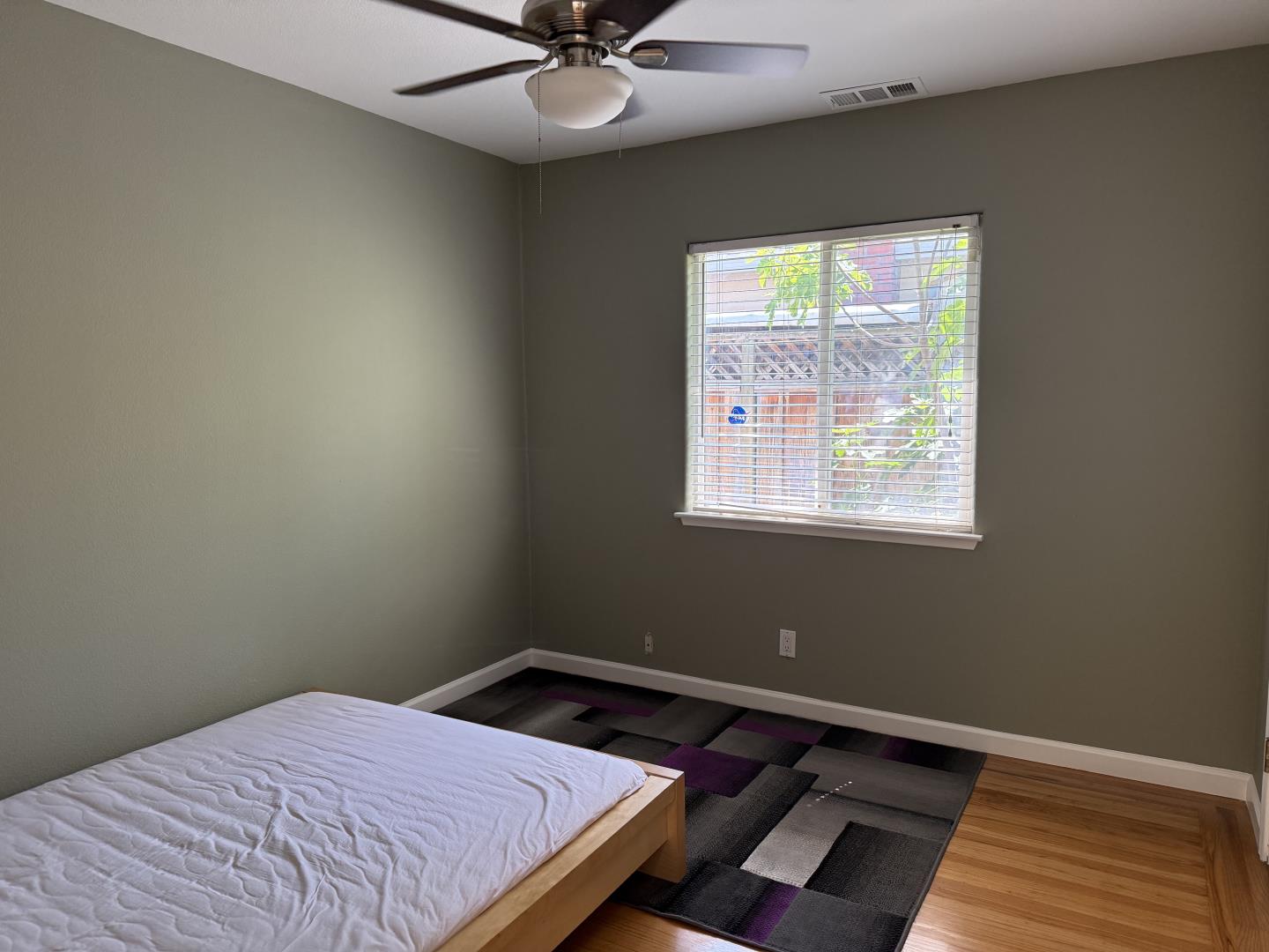 Detail Gallery Image 8 of 11 For 3451 Flora Vista Ave, Santa Clara,  CA 95051 - 3 Beds | 2 Baths