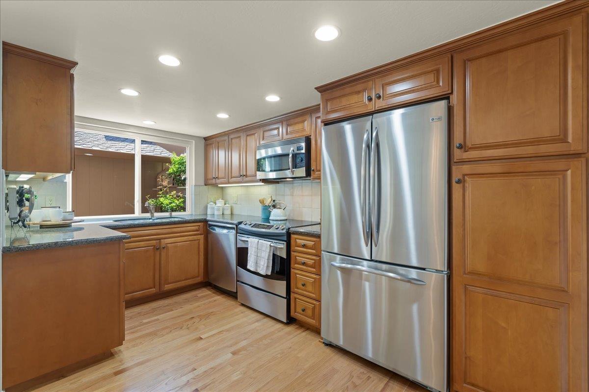 Detail Gallery Image 11 of 31 For 1074 Whitebick Dr, San Jose,  CA 95129 - 3 Beds | 1/1 Baths