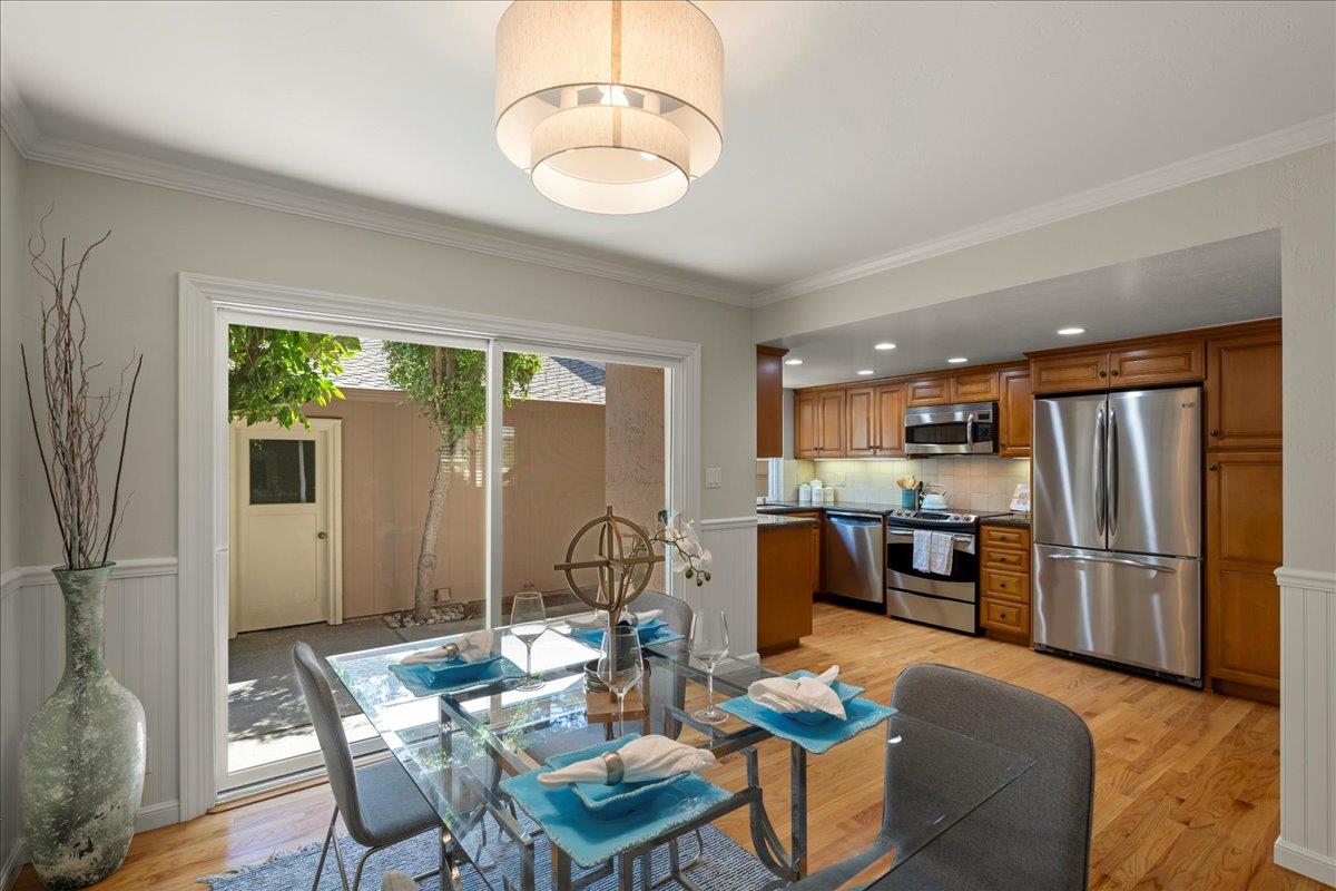 Detail Gallery Image 9 of 31 For 1074 Whitebick Dr, San Jose,  CA 95129 - 3 Beds | 1/1 Baths