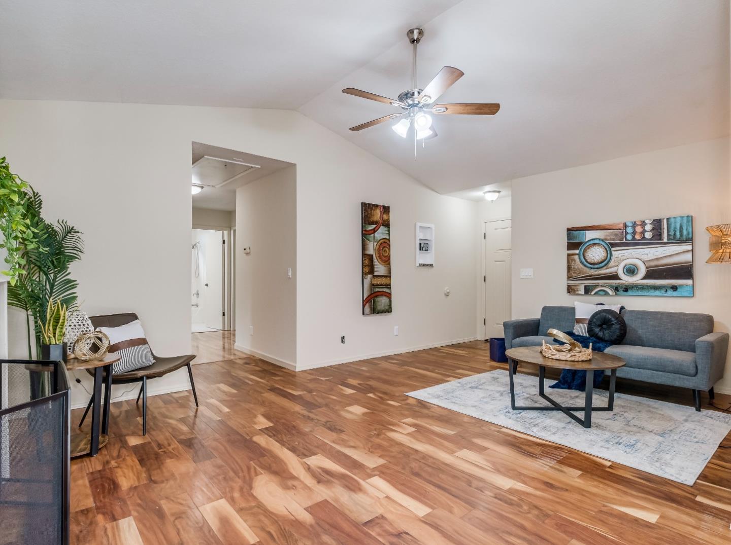 Detail Gallery Image 3 of 19 For 9038 Church St, Gilroy,  CA 95020 - 4 Beds | 2 Baths