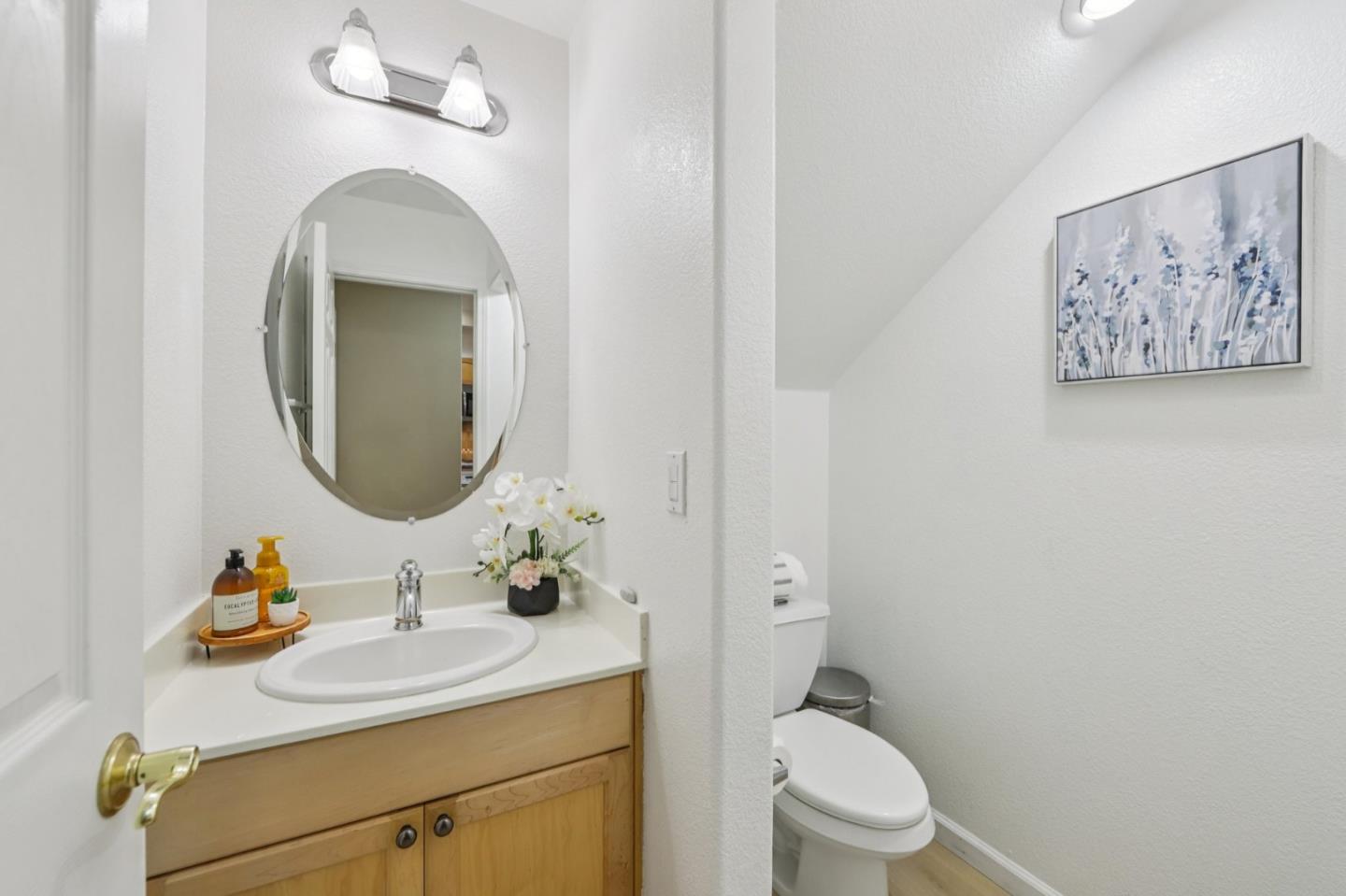 Detail Gallery Image 10 of 27 For 3712 Moorpark Ave, San Jose,  CA 95117 - 3 Beds | 2/1 Baths