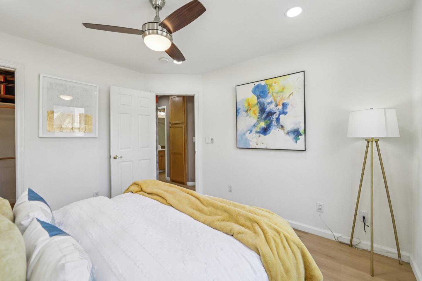 Detail Gallery Image 18 of 27 For 3712 Moorpark Ave, San Jose,  CA 95117 - 3 Beds | 2/1 Baths