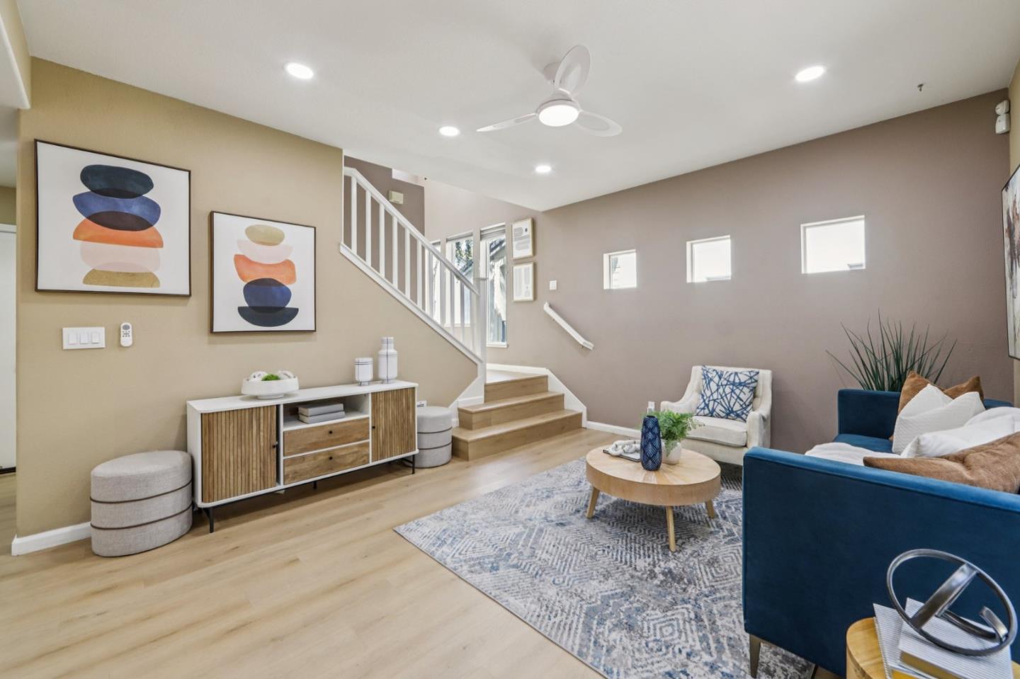 Detail Gallery Image 4 of 27 For 3712 Moorpark Ave, San Jose,  CA 95117 - 3 Beds | 2/1 Baths