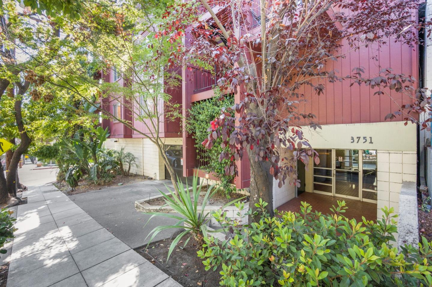 Detail Gallery Image 16 of 22 For 3751 Harrison #101,  Oakland,  CA 94611 - 1 Beds | 1 Baths