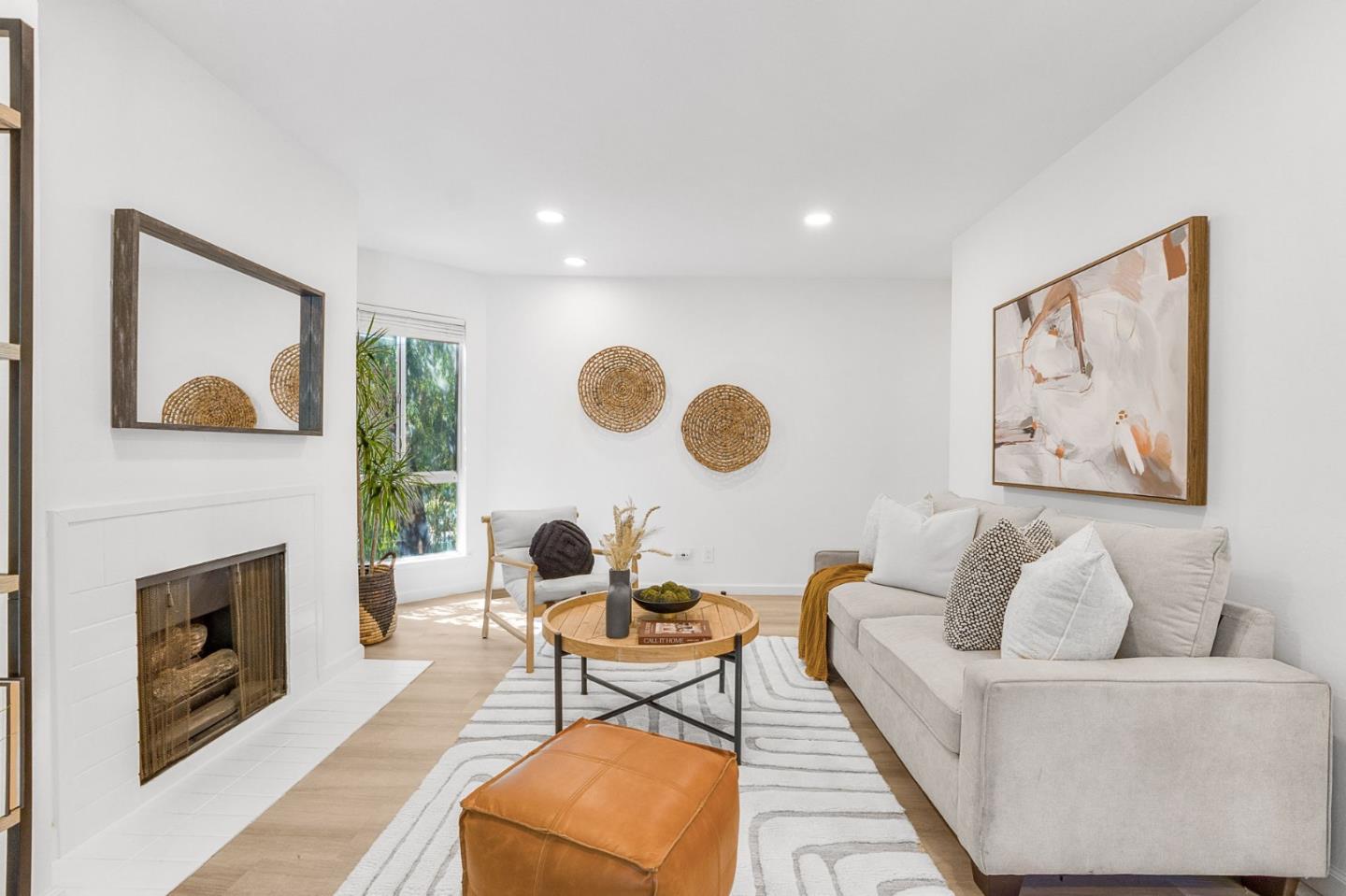 Detail Gallery Image 4 of 22 For 3751 Harrison #101,  Oakland,  CA 94611 - 1 Beds | 1 Baths