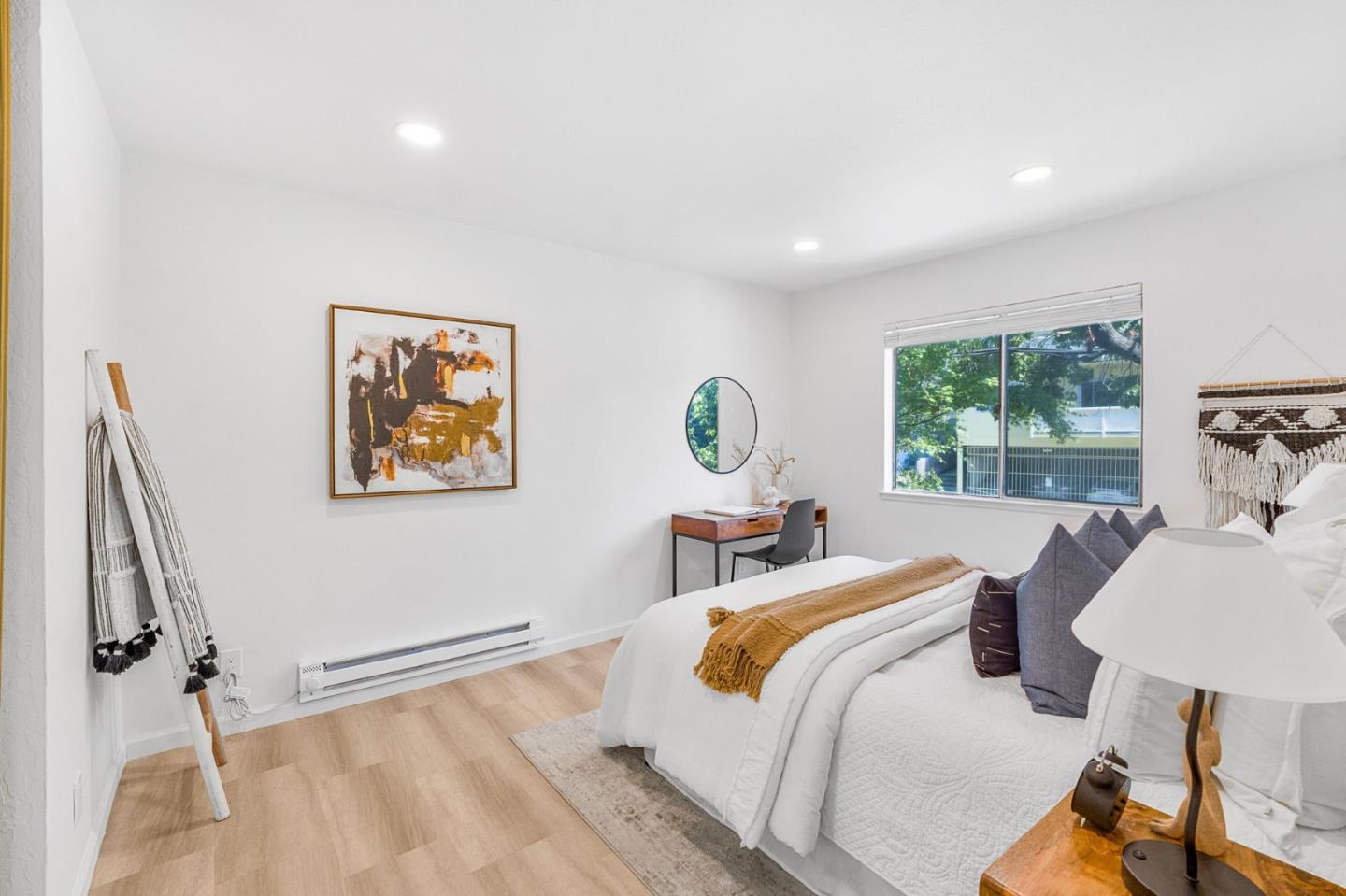 Detail Gallery Image 5 of 22 For 3751 Harrison #101,  Oakland,  CA 94611 - 1 Beds | 1 Baths