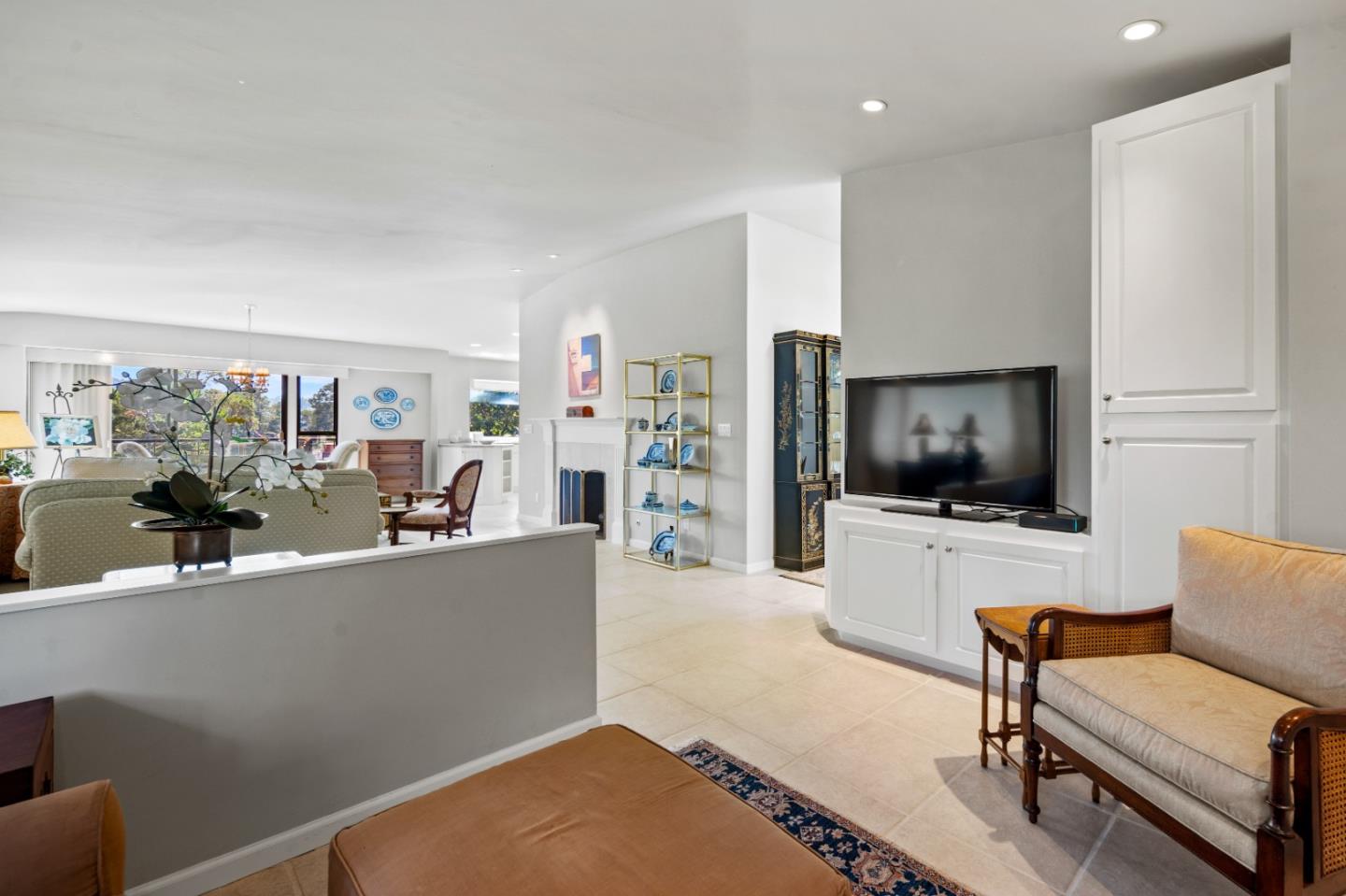 Detail Gallery Image 10 of 58 For 246 Del Mesa Carmel, Carmel,  CA 93923 - 2 Beds | 2 Baths