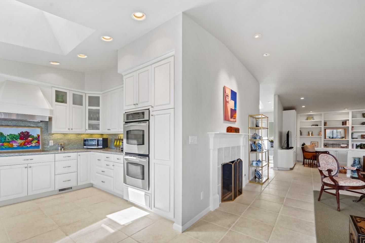 Detail Gallery Image 15 of 58 For 246 Del Mesa Carmel, Carmel,  CA 93923 - 2 Beds | 2 Baths