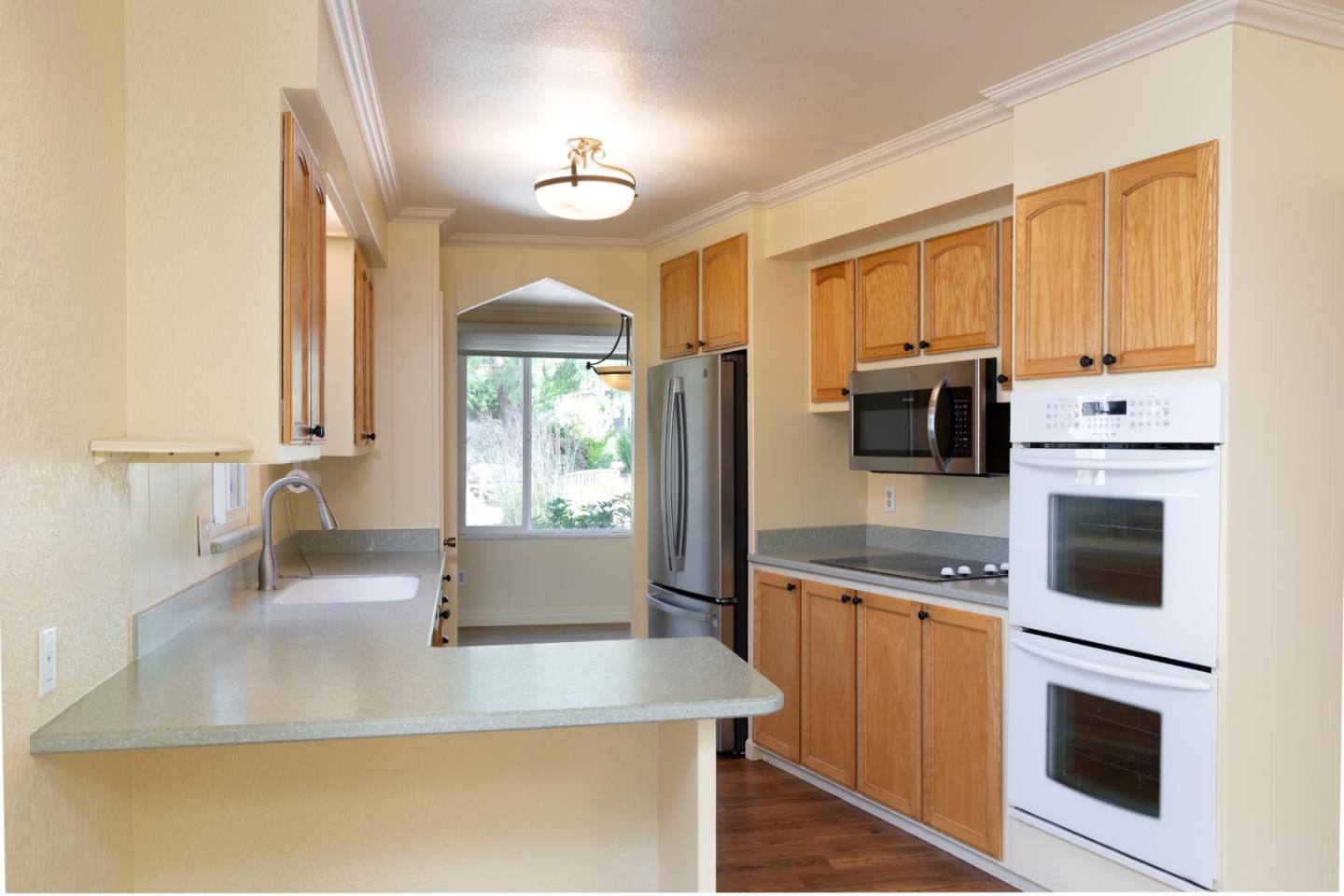 Detail Gallery Image 8 of 31 For 29 Knollwood #29,  Aptos,  CA 95003 - 2 Beds | 2 Baths