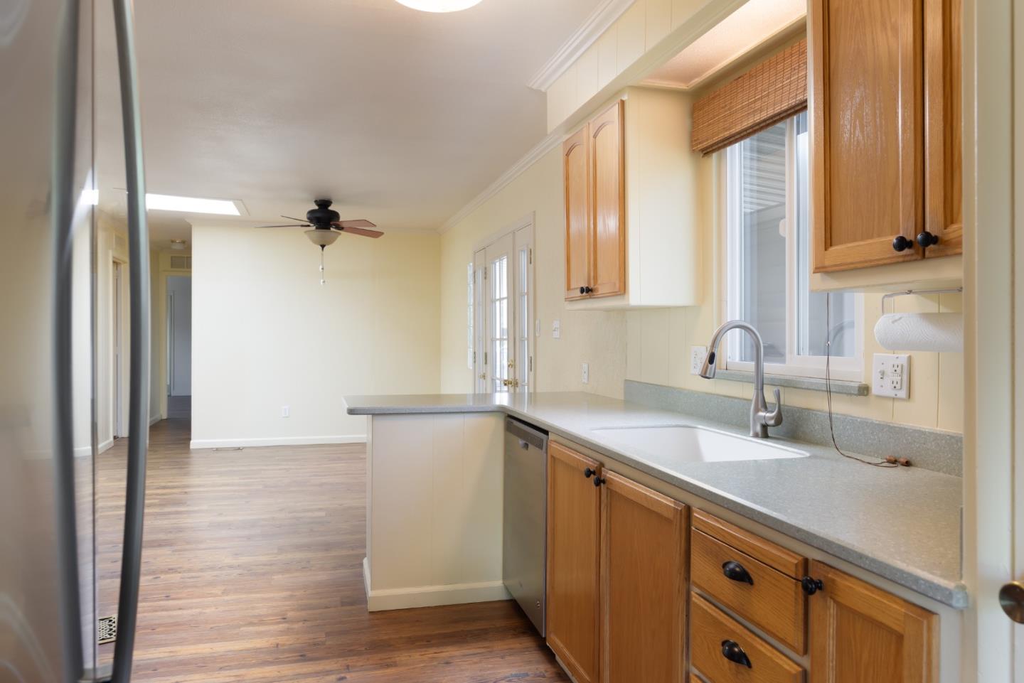 Detail Gallery Image 9 of 31 For 29 Knollwood #29,  Aptos,  CA 95003 - 2 Beds | 2 Baths