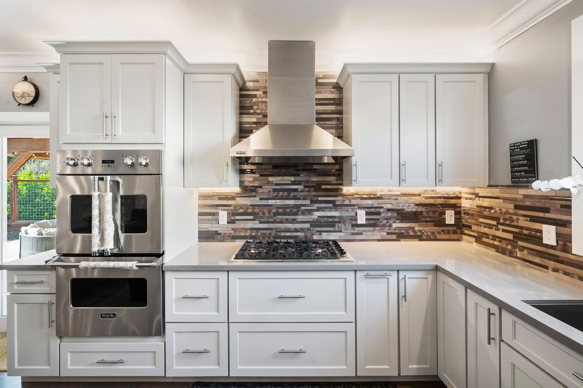 Detail Gallery Image 15 of 81 For 227 Theodor Ln, Sonoma,  CA 95476 - 5 Beds | 4/1 Baths