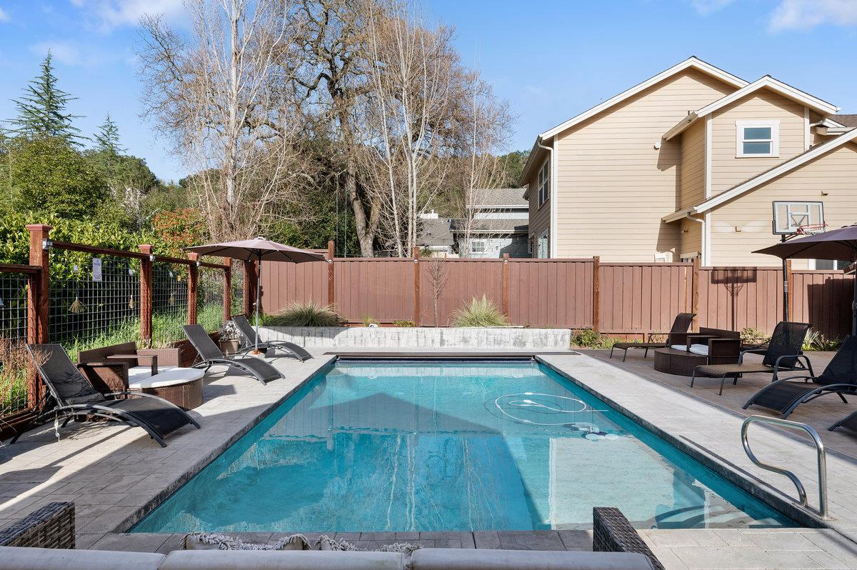 Detail Gallery Image 42 of 81 For 227 Theodor Ln, Sonoma,  CA 95476 - 5 Beds | 4/1 Baths