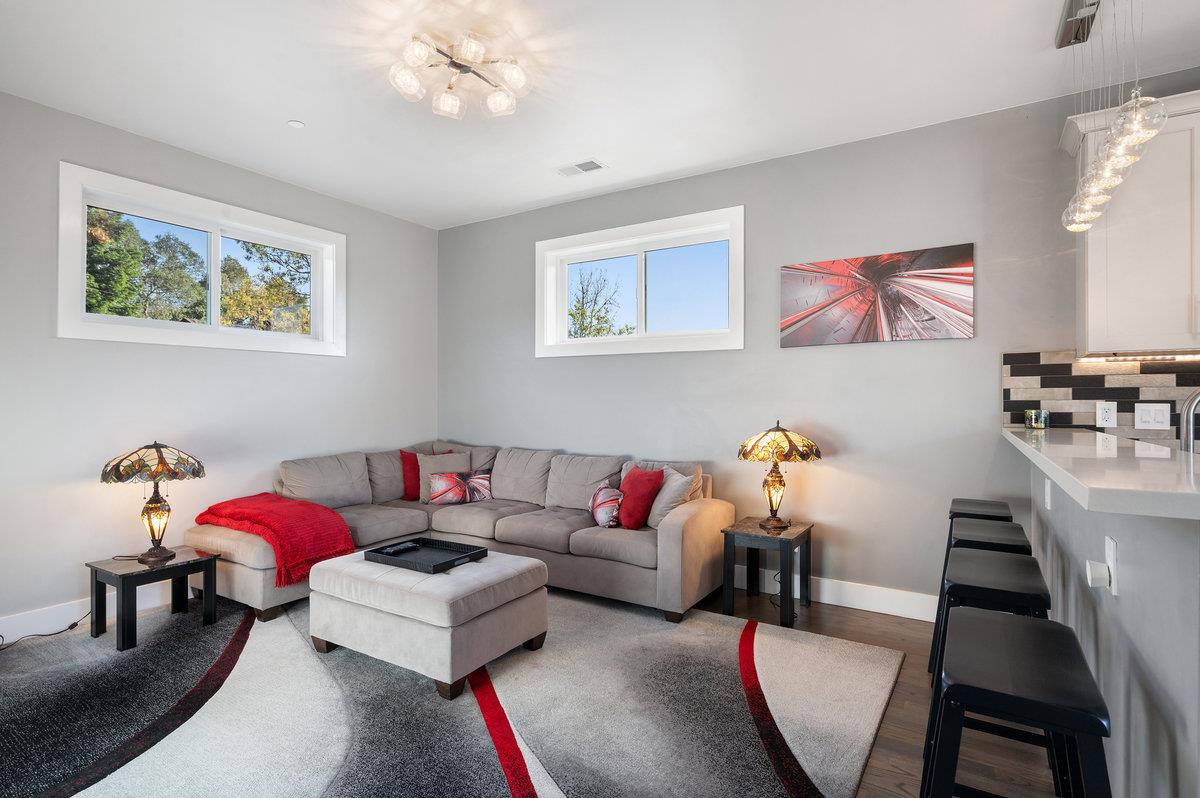Detail Gallery Image 60 of 81 For 227 Theodor Ln, Sonoma,  CA 95476 - 5 Beds | 4/1 Baths