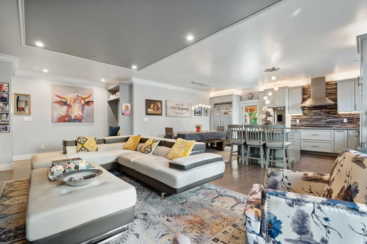 Detail Gallery Image 8 of 81 For 227 Theodor Ln, Sonoma,  CA 95476 - 5 Beds | 4/1 Baths