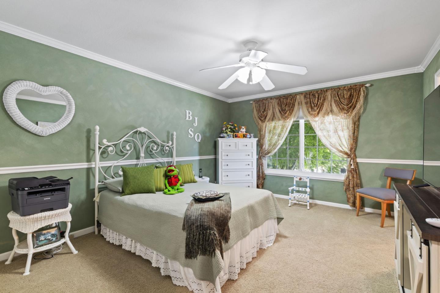 Detail Gallery Image 27 of 50 For 3155 Brittan Ave, San Carlos,  CA 94070 - 3 Beds | 2/1 Baths