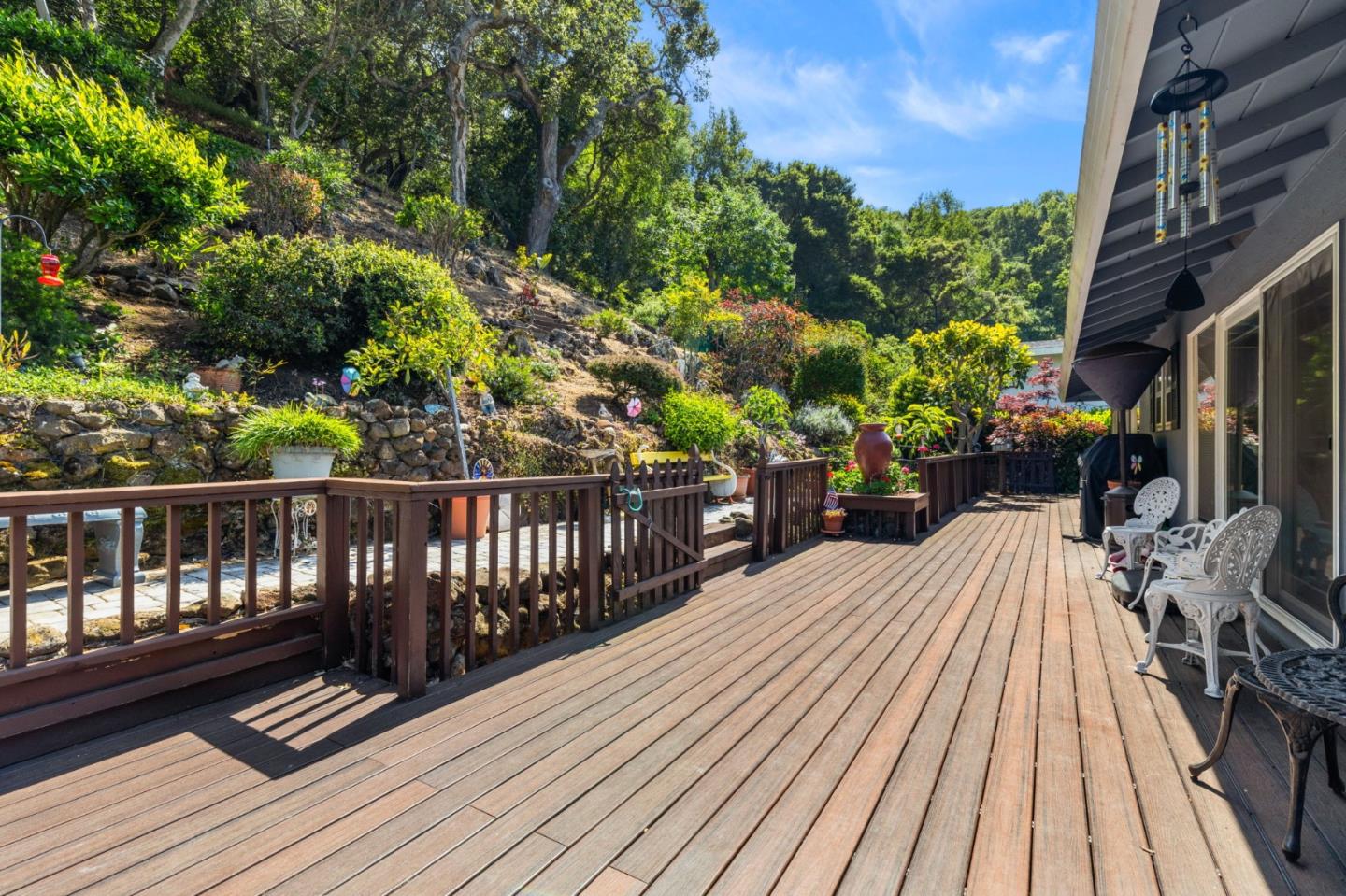 Detail Gallery Image 35 of 50 For 3155 Brittan Ave, San Carlos,  CA 94070 - 3 Beds | 2/1 Baths