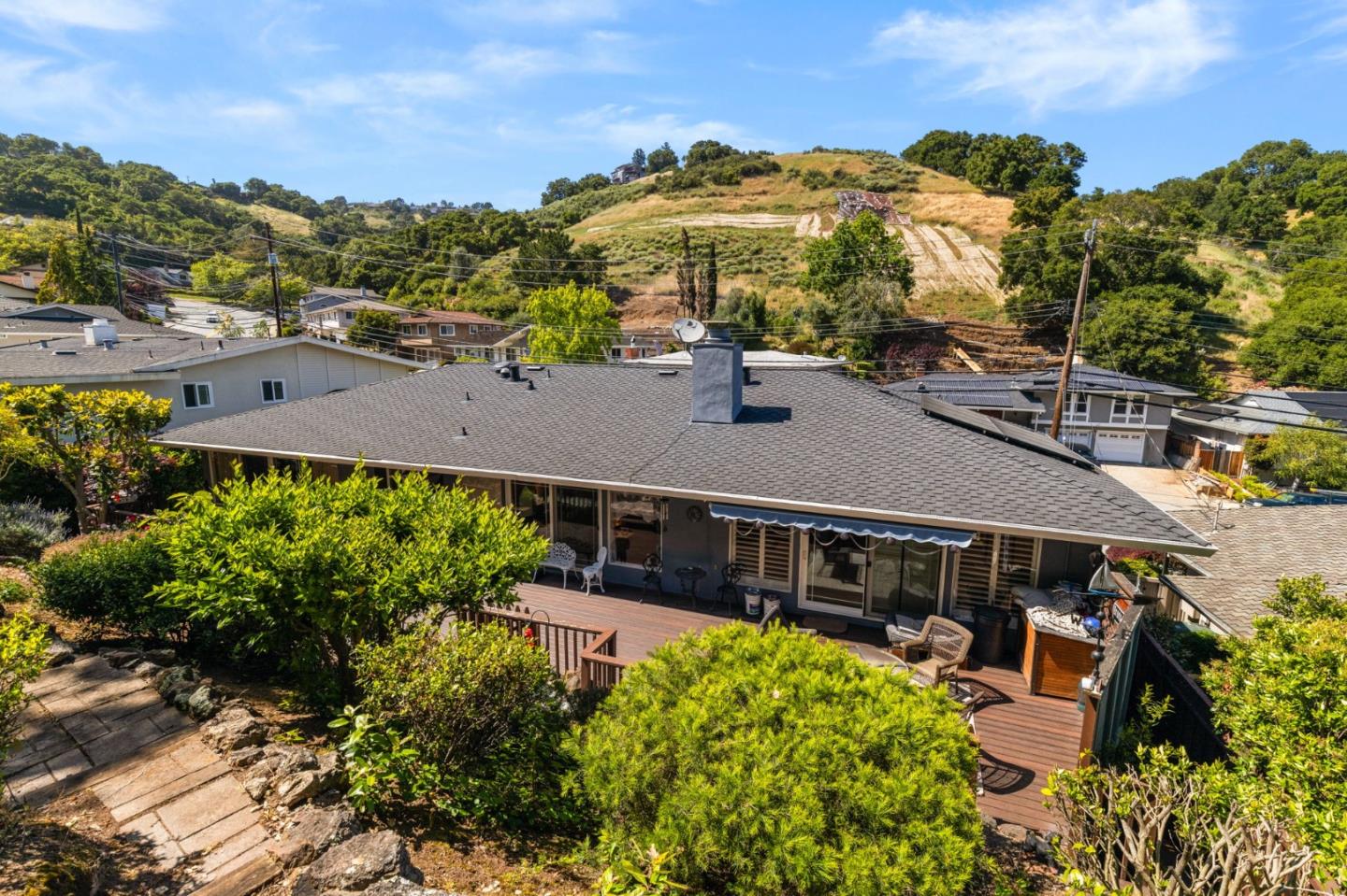 Detail Gallery Image 41 of 50 For 3155 Brittan Ave, San Carlos,  CA 94070 - 3 Beds | 2/1 Baths